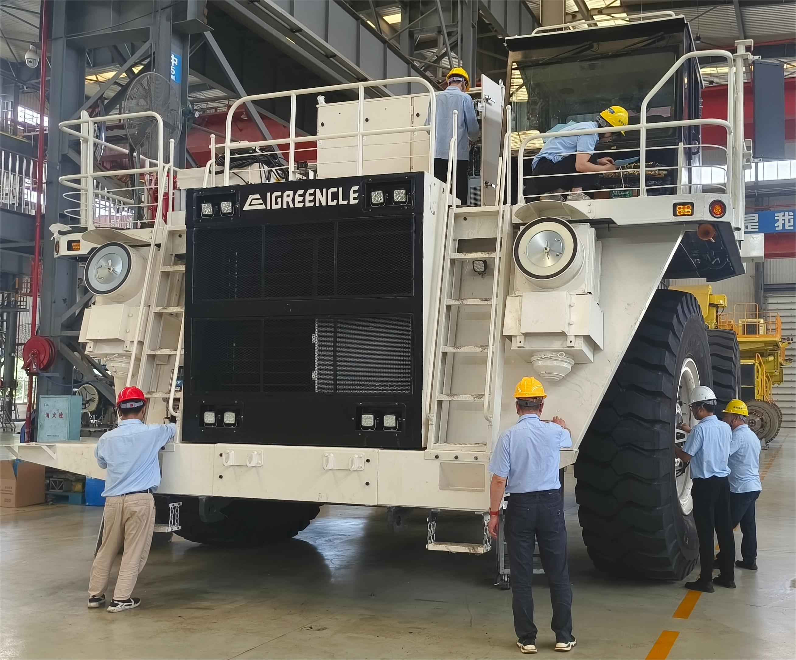 重裝現(xiàn)場-張杰.jpg 重裝現(xiàn)場-張杰.jpg